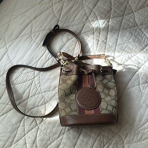 Coach bucket bag